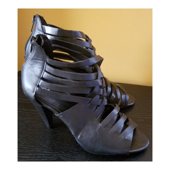 Mossimo High Heeled Black Zip Up Bootie 8 - Picture 4 of 4